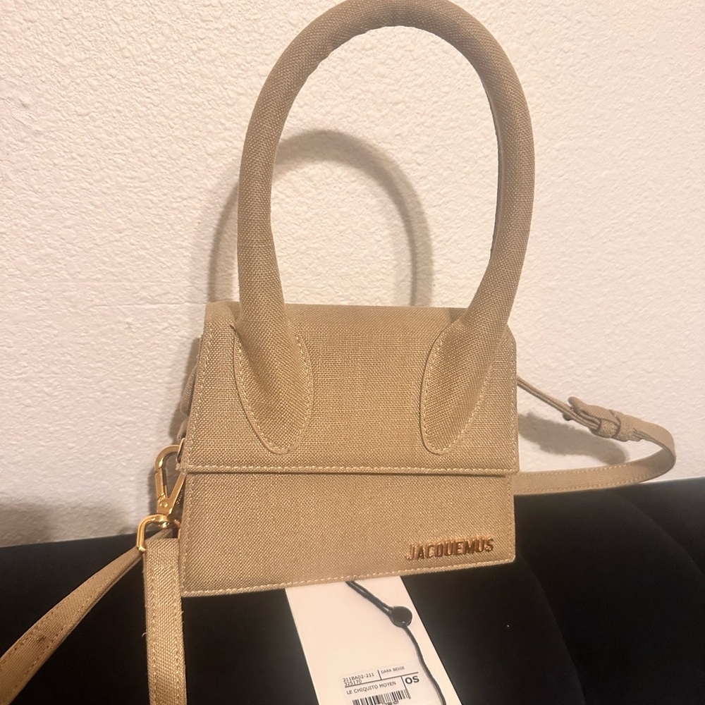 Jacquemus moyen Tan Bag